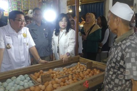 Pantau pasar, Wali Kota Banjarmasin upayakan harga terkendali