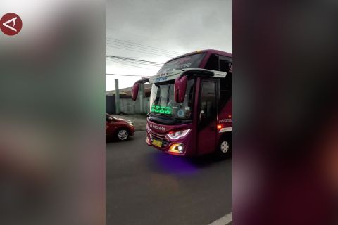 Terminal Baranangsiang Bogor melarang penggunaan klakson 'telolet'