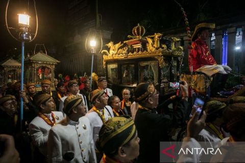 Tradisi Malam Selikuran Keraton Kasunanan Surakarta