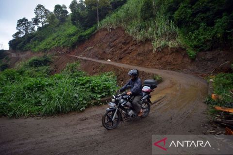 Pelebaran jalur evakuasi bencana letusan Gunung Marapi