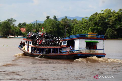 Mudik dengan kelotok di kabupaten Kubu Raya