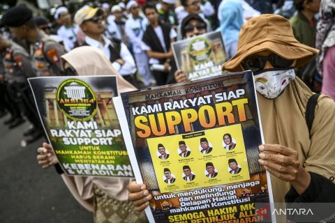 Aksi unjuk rasa damai jelang putusan sengketa Pilpres 2024
