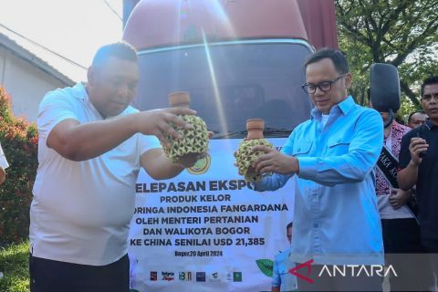 Kementan di Bogor lepas ekspor produk kelor, arang kelapa dan teh