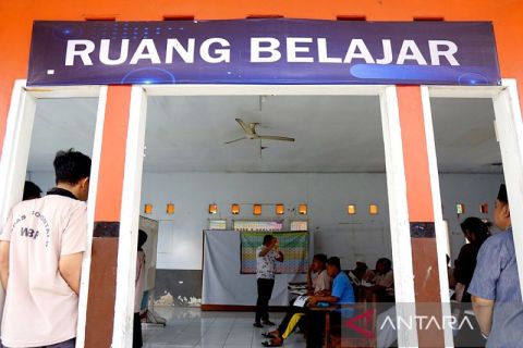 Pemberantasan buta aksara untuk warga binaan Lapas Kelas IIA Gorontalo