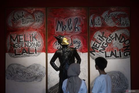 Butet Kartaredjasa berpameran seni rupa di Galeri Nasional