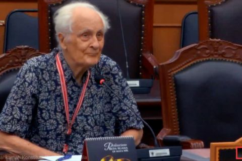 Romo Magnis singgung presiden yang gunakan kekuasaan bak bos mafia