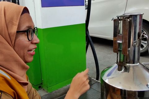 Tim gabungan uji tera BBM sejumlah SPBU di Kota Semarang