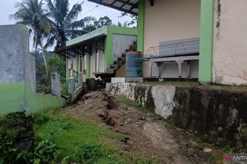 BPBD Cianjur tetapkan tanggap darurat bencana pergerakan tanah 14 hari
