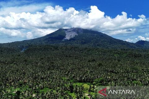 Status Gunung Ibu naik jadi siaga level III