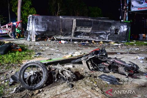 Begini penampakan bus dan kendaraan yang terlibat kecelakaan di Subang