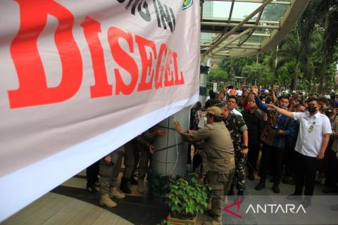 Tunggak pajak, Pemkot Medan segel Mall Center Point