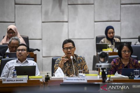 Raker Komisi IX DPR dengan Kemenkes dan BKKBN bahas stunting