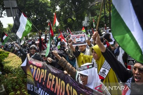 Aksi Bela Palestina tuntut gencatan senjata, dan kutuk dukungan AS terhadap Israel
