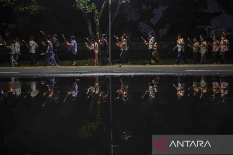 Perayaan Waisak di Wihara Arya Dwipa Arama TMII