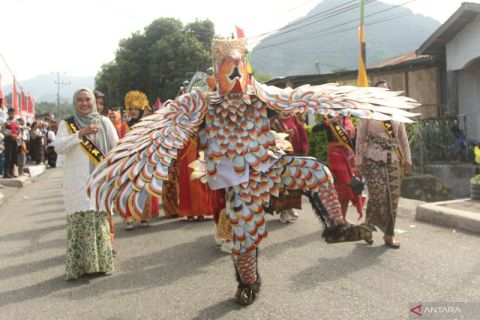 FESTIVAL PESONA KEBANGSAAN DI ENDE