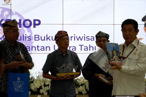 Pemprov Kaltara dorong masyarakat menulis untuk promosikan pariwisata