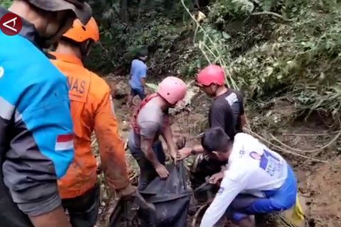 Korban banjir bandang Sumbar bertambah 47 orang