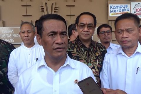 Mentan beri bantuan ke ratusan hektar sawah yang alami puso di Sumbar