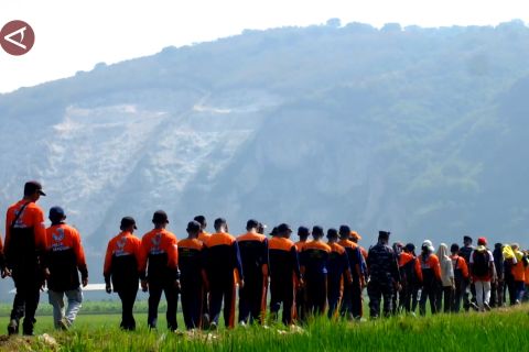 Pemkab Jember gelar susur jalur evakuasi tsunami bagi warga Puger
