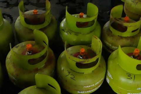 Pertamina tera ulang alat ukur tabung gas melon di Temanggung