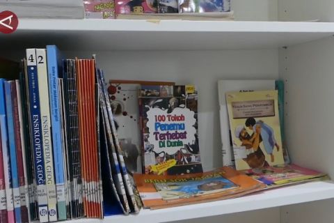 Menjadikan perpustakaan sebagai ruang kreativitas anak di Ambon