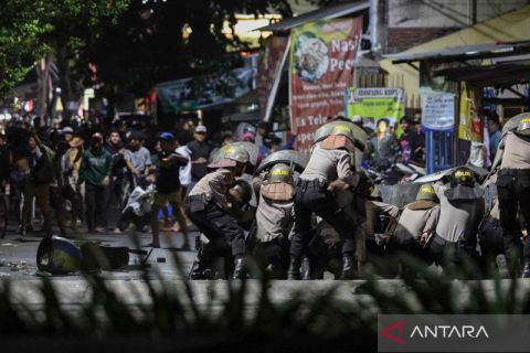 Suasana kericuhan usai leg kedua Final Championship Series