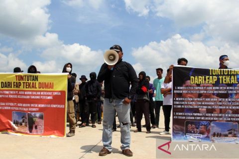 Unjuk rasa di Kawasan Industri Dumai