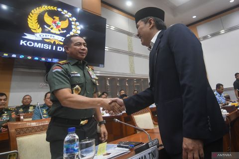 Rapat kerja Komisi I bahas misi kemanusiaan untuk Palestina