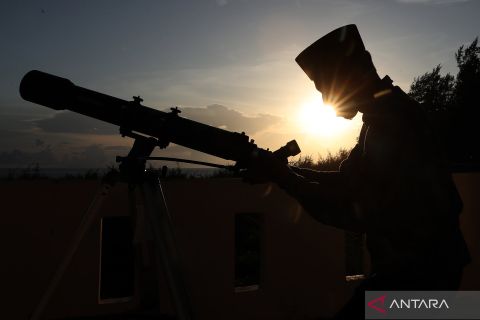 Pengamatan hilal Idul Adha di berbagai daerah