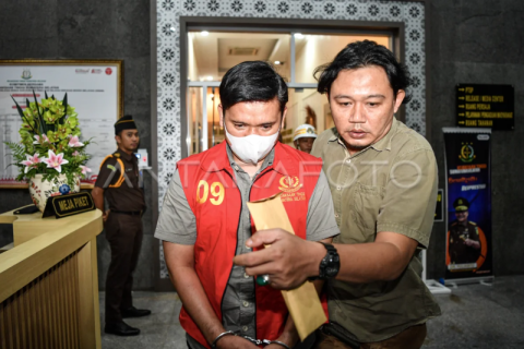 Penahanan tersangka korupsi pemasangan internet desa