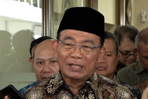 Menko PMK: Bansos diberikan untuk pihak yang dirugikan pejudi online