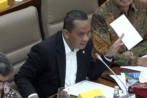 Bahlil catat Starlink investasi di Indonesia senilai Rp30 miliar