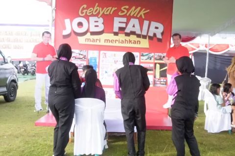 Pemprov Babel fasilitasi bursa kerja bagi lulusan SMK