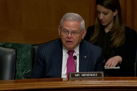 Senator AS, Bob Menendez mundur akibat kasus korupsi