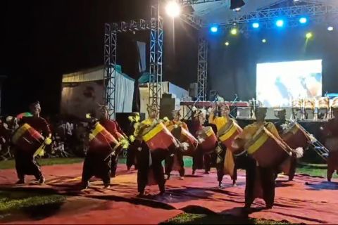 Lestarikan kesenian Minang lewat lewat Festival Tambua Tansa