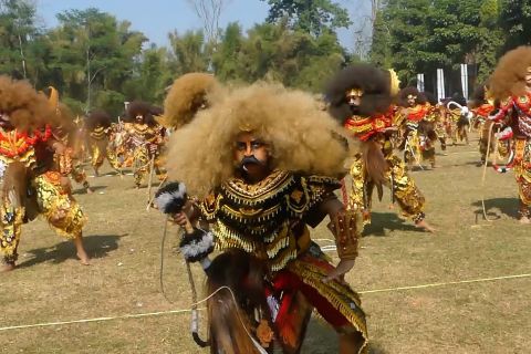 Temanggung kembangkan pariwisata daerah melalui pentas kuda lumping