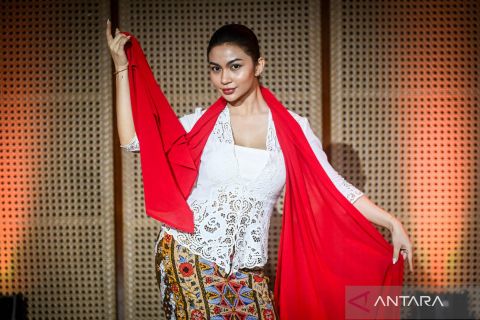 Ariel Tatum akan tampil pada pementasan Sang Kembang Bale di Bandung