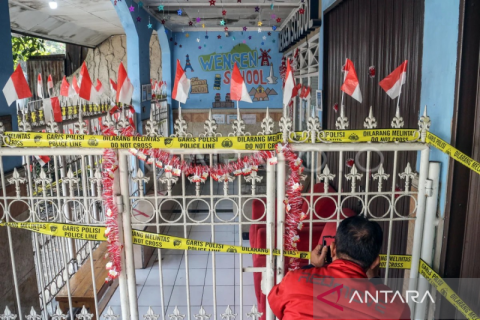 Penyegelan tempat kasus penganiayaan anak di Depok