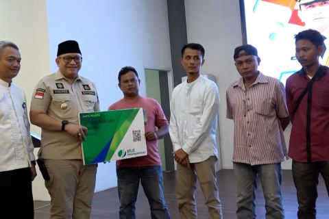 1.056 Nelayan di Padang terima perlindungan BPJS Ketenagakerjaan