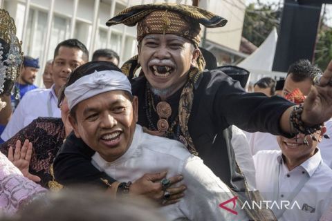 Dedi Mulyadi-Erwan Setiawan daftar Pilgub Jabar 2024