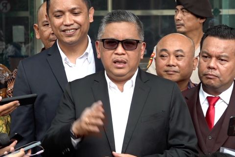 MK tolak ubah syarat usia cagub, Hasto minta KPU tegas menerapkan