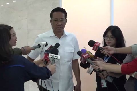 Menkumham tegaskan ikuti DPR terkait syarat pendaftaran calon gubernur