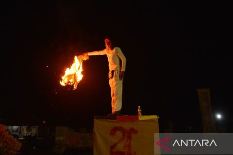 Pertunjukan seni pameran "Pulang"