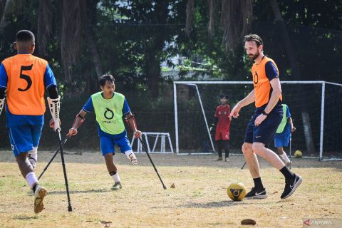 Bintang sepak bola Australia beri dukungan moral untuk Timnas Amputasi Indonesia