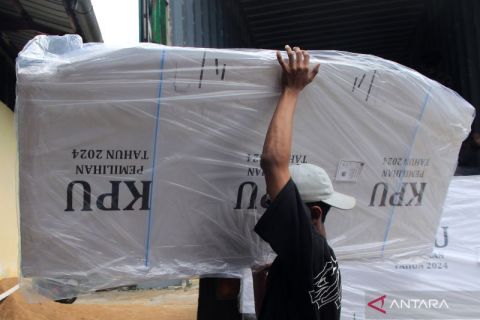 Ribuan bilik suara untuk Pilkada tiba di Pontianak