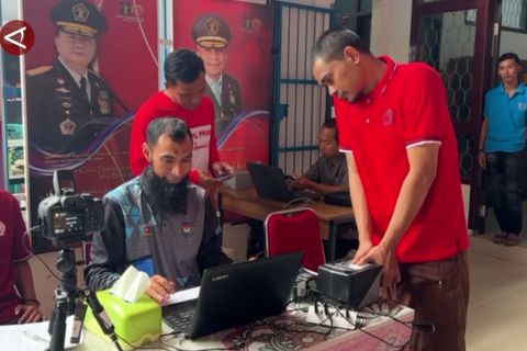 Rutan Kendari fasilitasi warga binaan rekam KTP-el