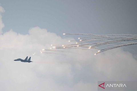 Persiapan atraksi udara pada HUT ke-79 TNI di Jakarta