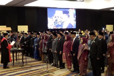 45 anggota DPRD Sulawesi Tenggara masa jabatan 2024-2029 dilantik