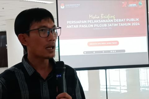 KPU Jatim umumkan tim panelis untuk debat perdana