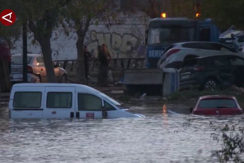 Hujan setahun turun dalam sehari, Spanyol dilanda banjir terbesar